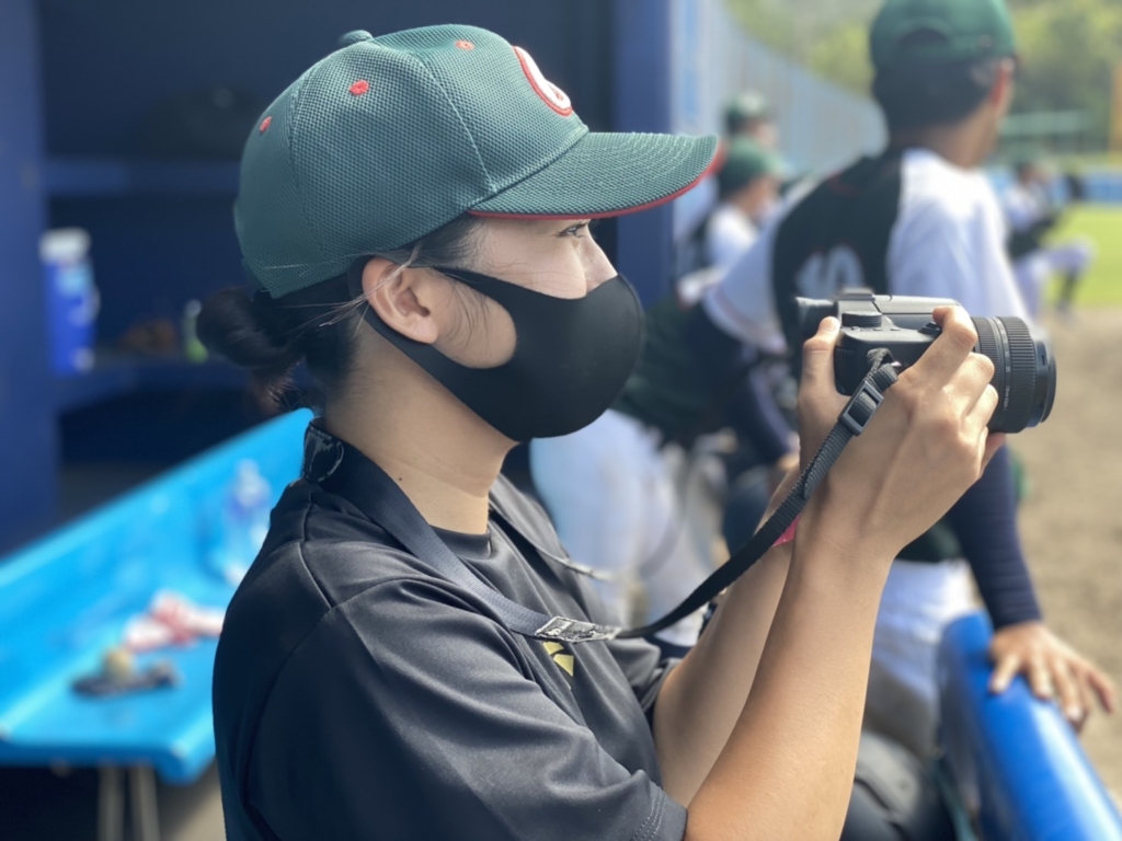 ピカリと輝く沖大生 51 軟式野球部マネージャーの大見謝彩虹さん 大学軟式野球日本代表に選出 沖縄大学 ピカリと輝く沖大生 51 軟式野球部マネージャーの大見謝彩虹さん 大学軟式野球日本代表に選出 沖縄大学