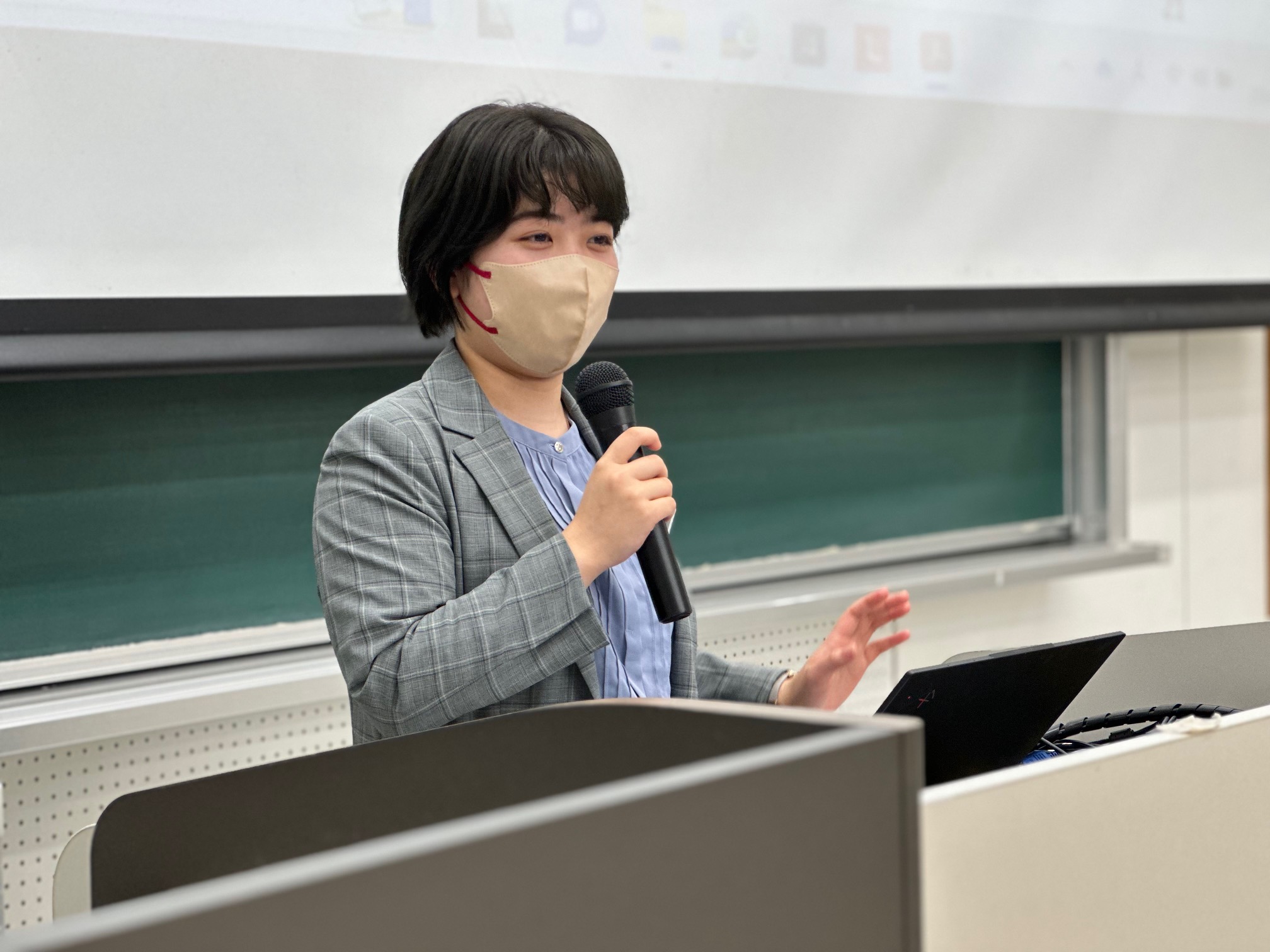 講義 給食経営管理論Ⅱ『管理栄養学科１期生が栄養士業務について特別講演』