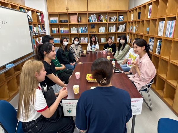 『語学カフェ』水曜は中国語、木曜は韓国語、金曜は英語で楽しく交流！