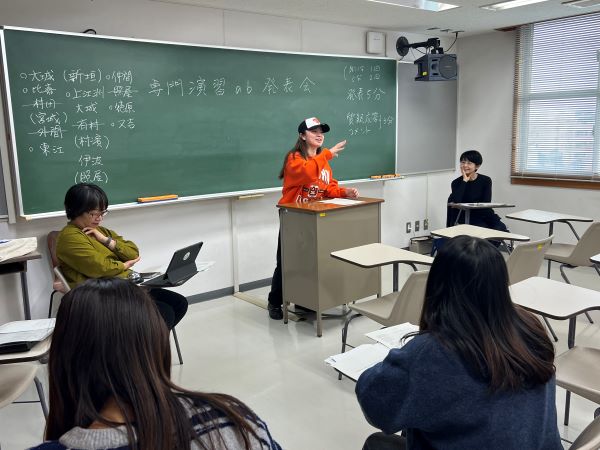 社会福祉専攻専門演習（３年次）ゼミ論発表会