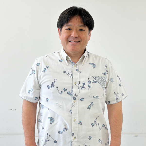 照屋 信治